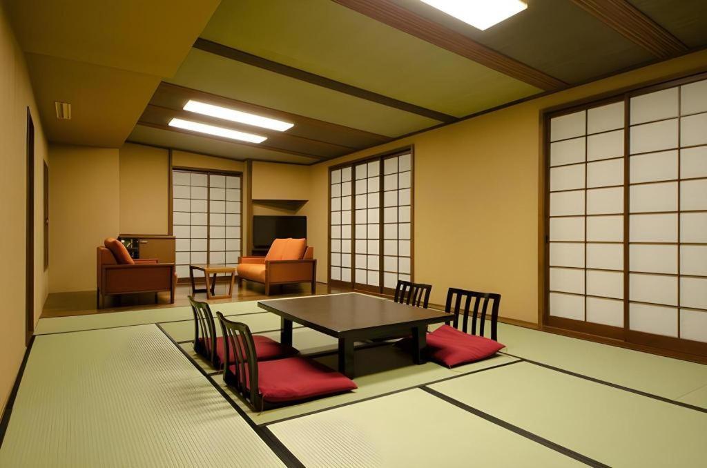 Akakura Kanko Hotel Myoko Exteriör bild