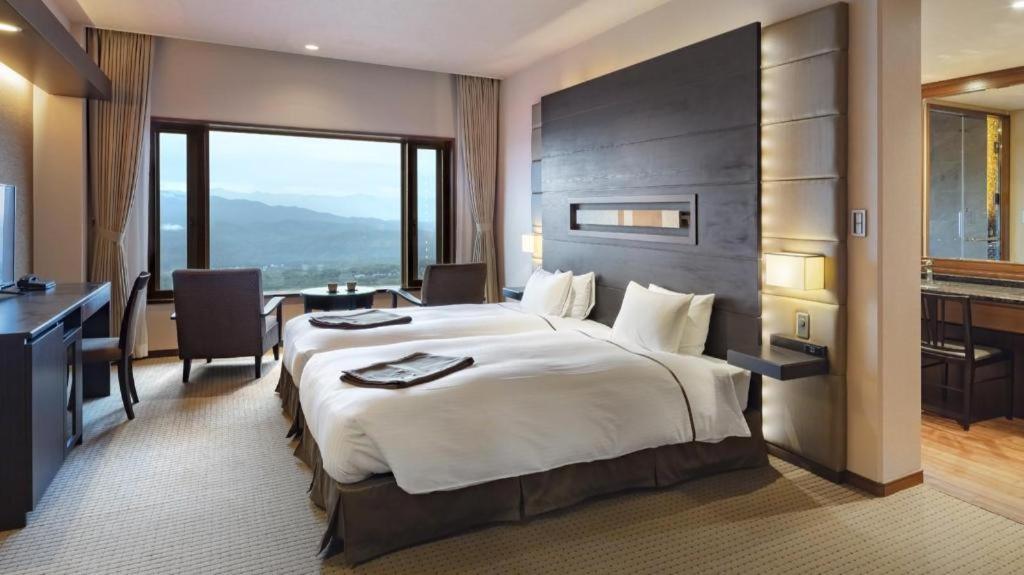 Akakura Kanko Hotel Myoko Exteriör bild