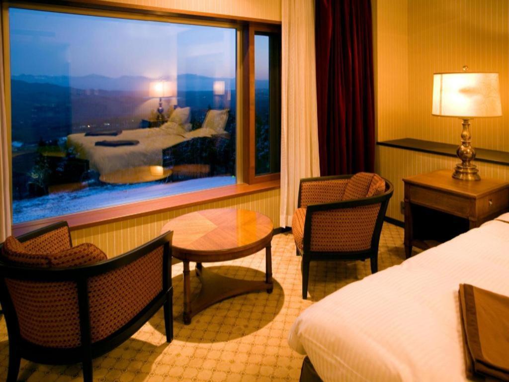 Akakura Kanko Hotel Myoko Exteriör bild
