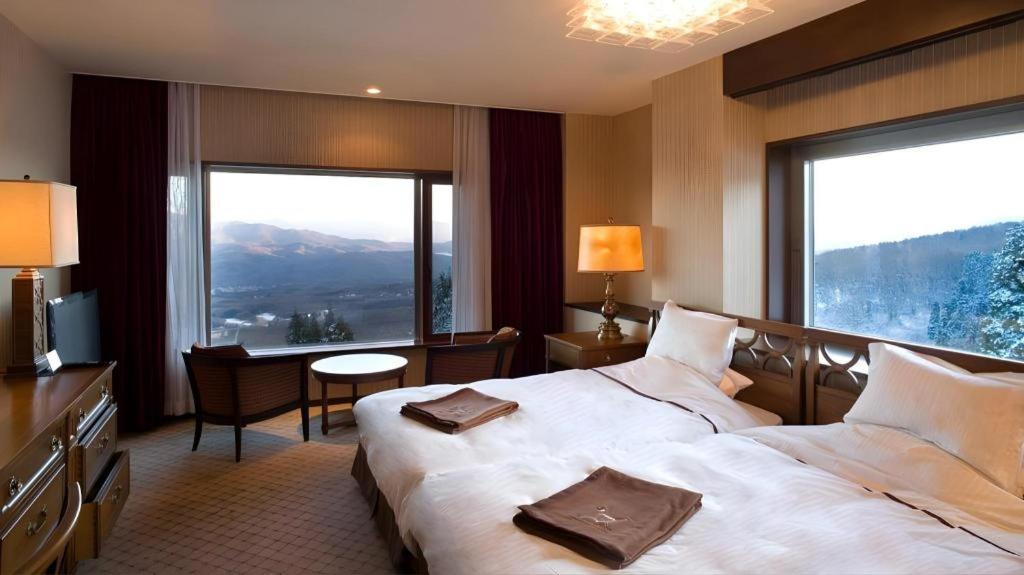Akakura Kanko Hotel Myoko Exteriör bild