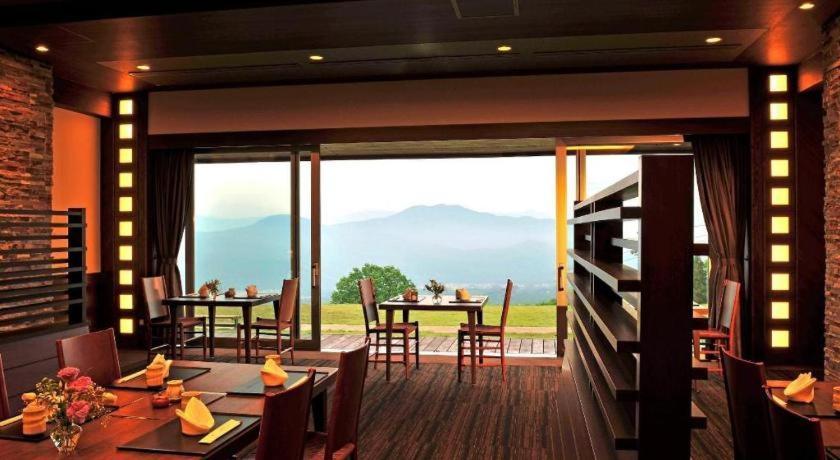 Akakura Kanko Hotel Myoko Exteriör bild