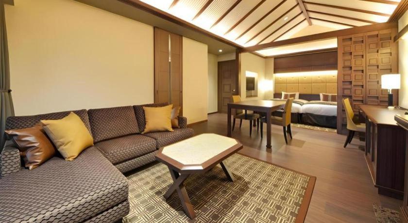 Akakura Kanko Hotel Myoko Exteriör bild