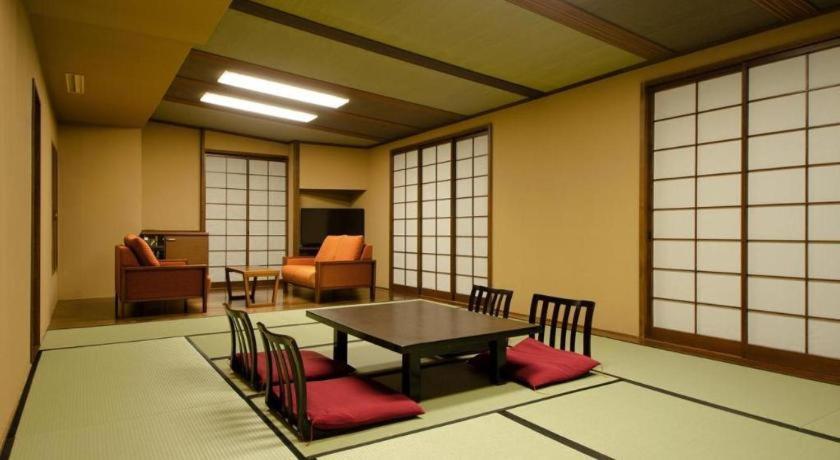 Akakura Kanko Hotel Myoko Exteriör bild